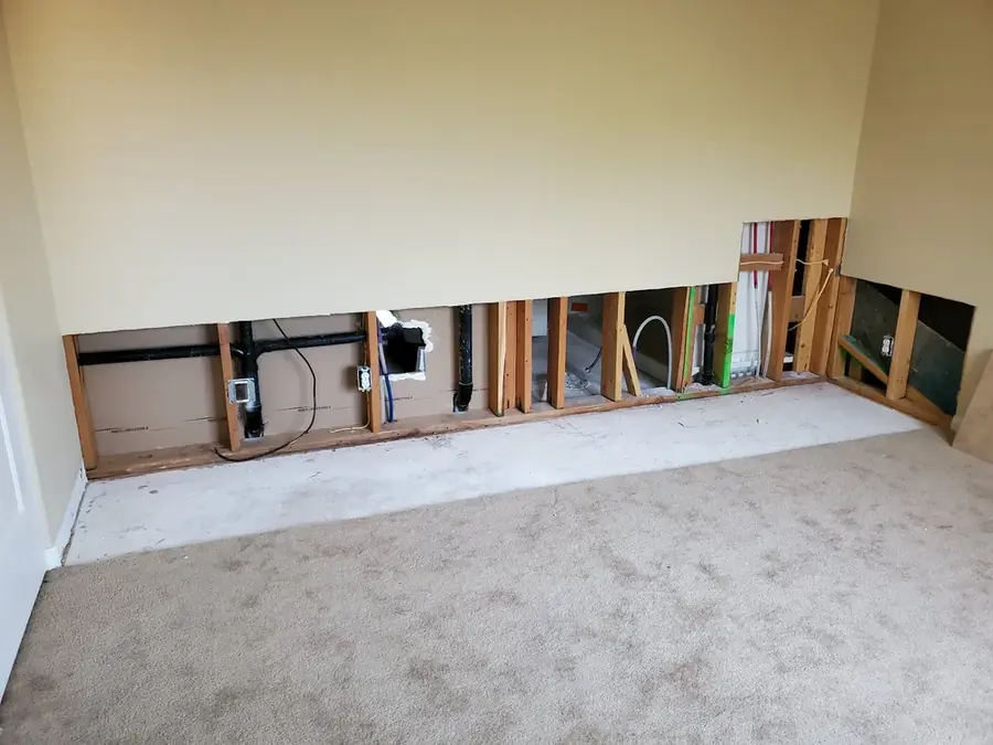 Warm spot on a Las Vegas tile floor from an under-slab copper leak